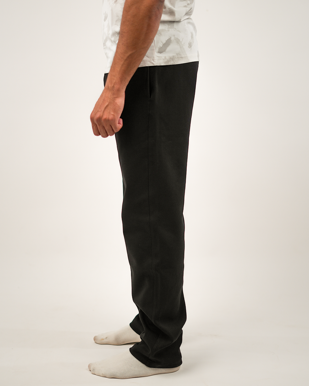 25 Wearing Men Wide Leg Pants