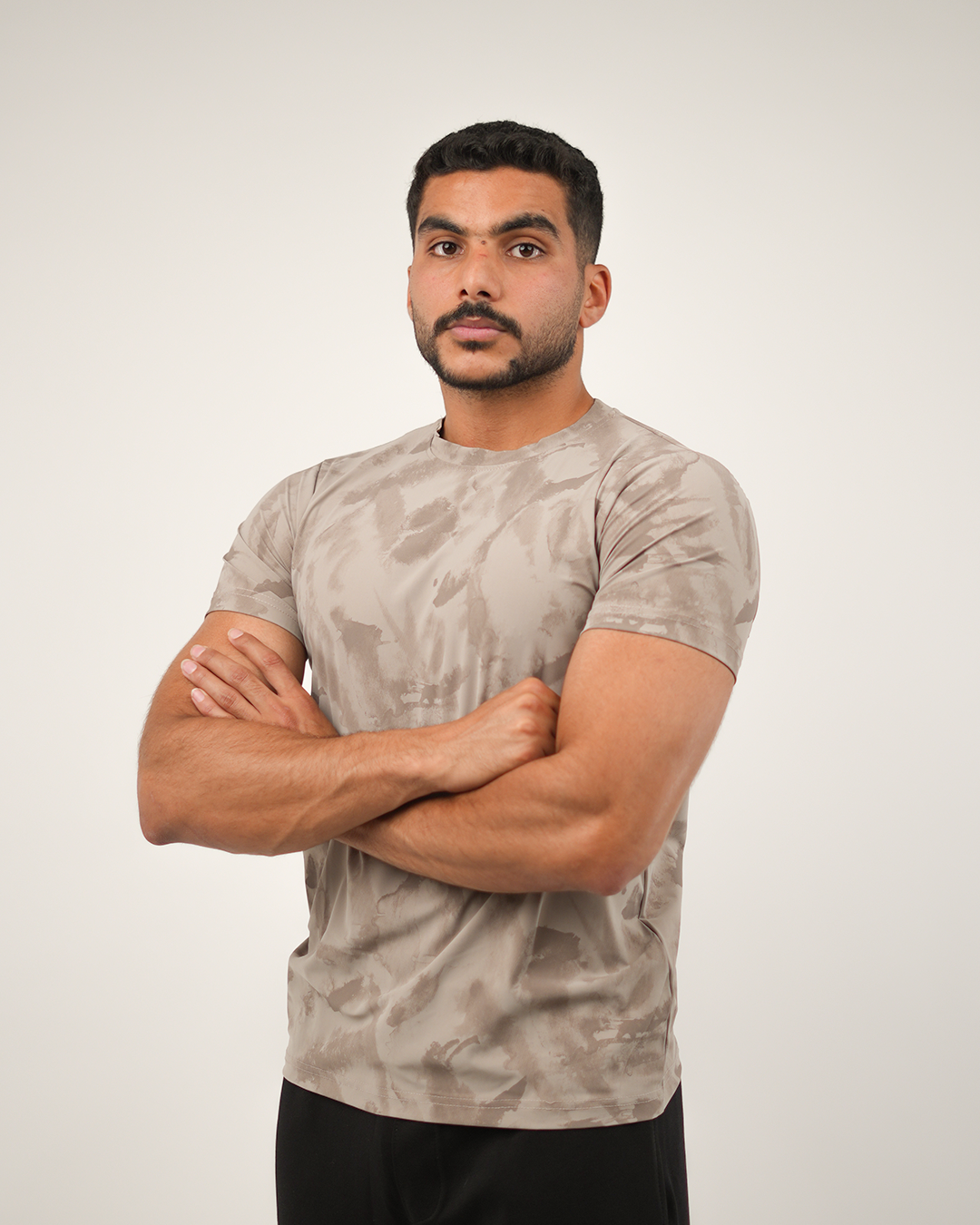 25 Wearing Men Soft T-Shirt Brown