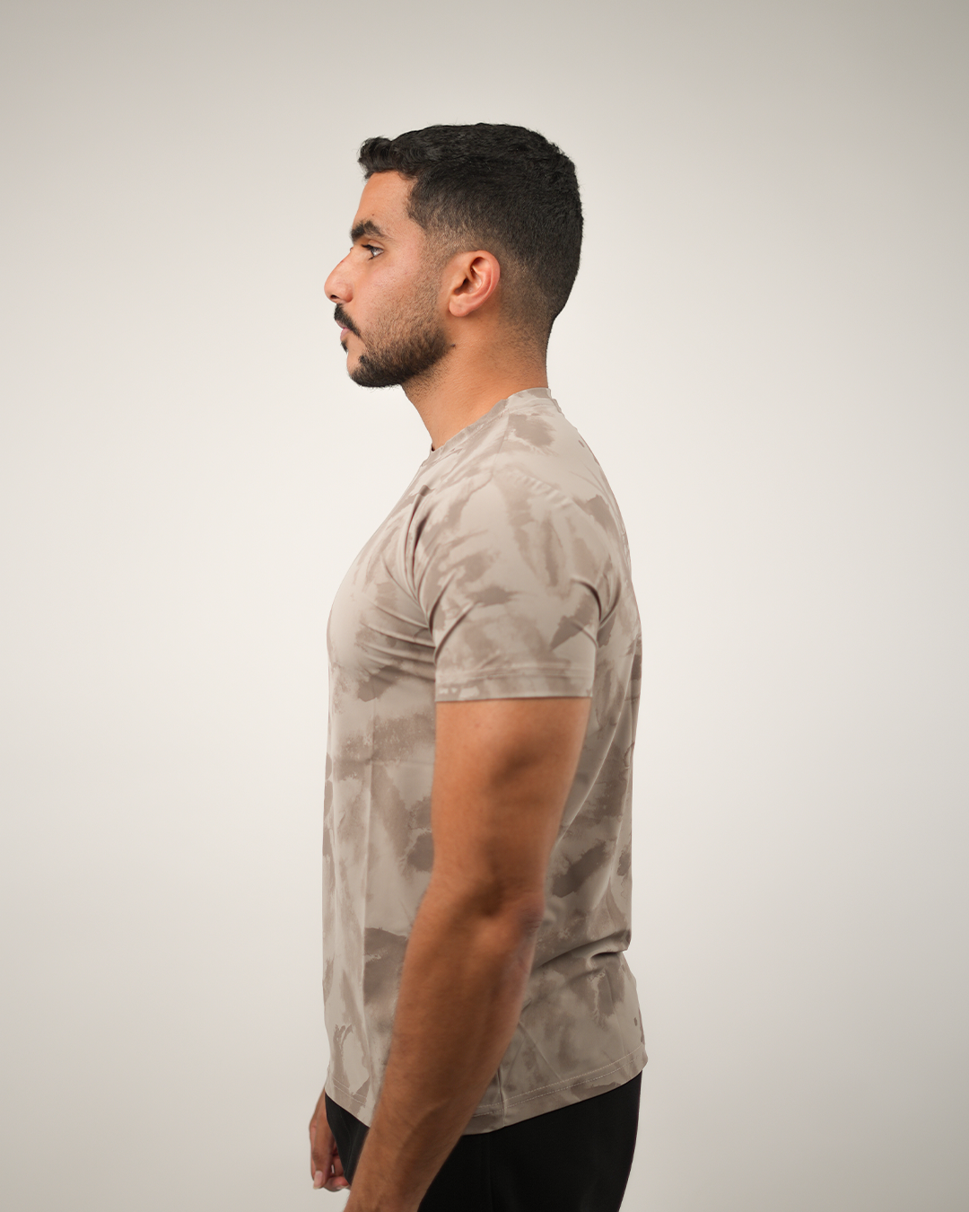 25 Wearing Men Soft T-Shirt Brown