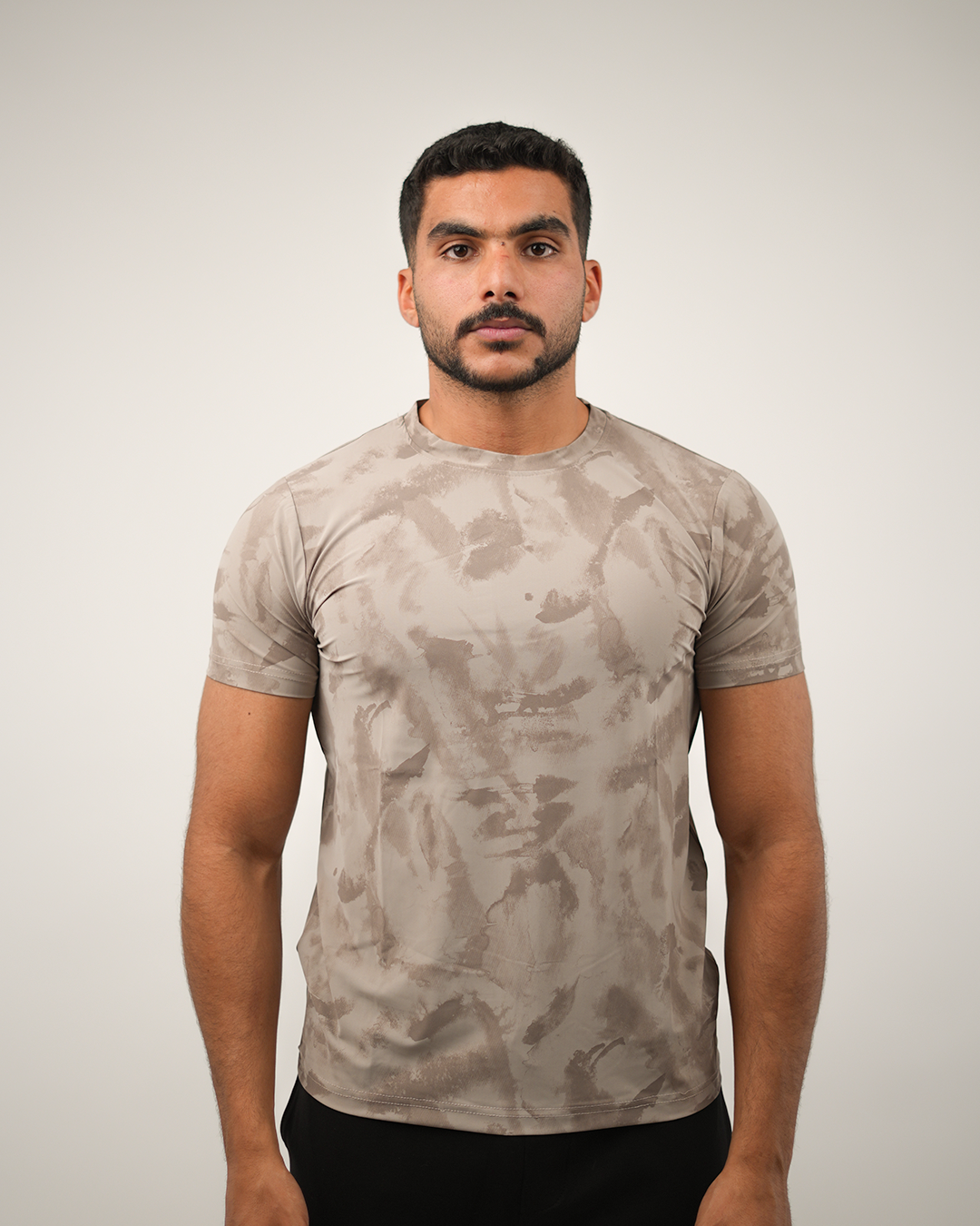 25 Wearing Men Soft T-Shirt Brown