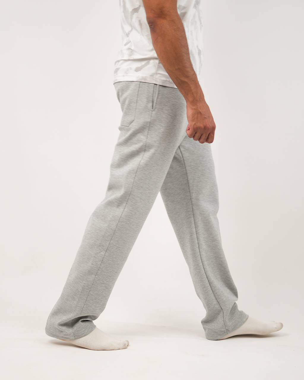 25 Wearing Men Wide Leg Pants Gray