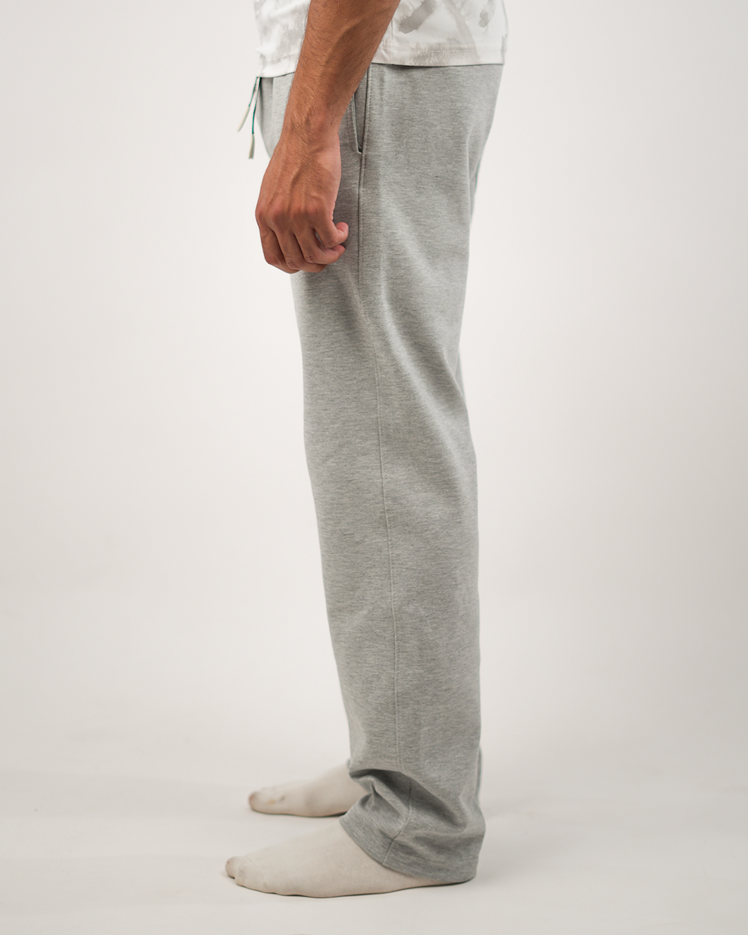 25 Wearing Men Wide Leg Pants Gray1