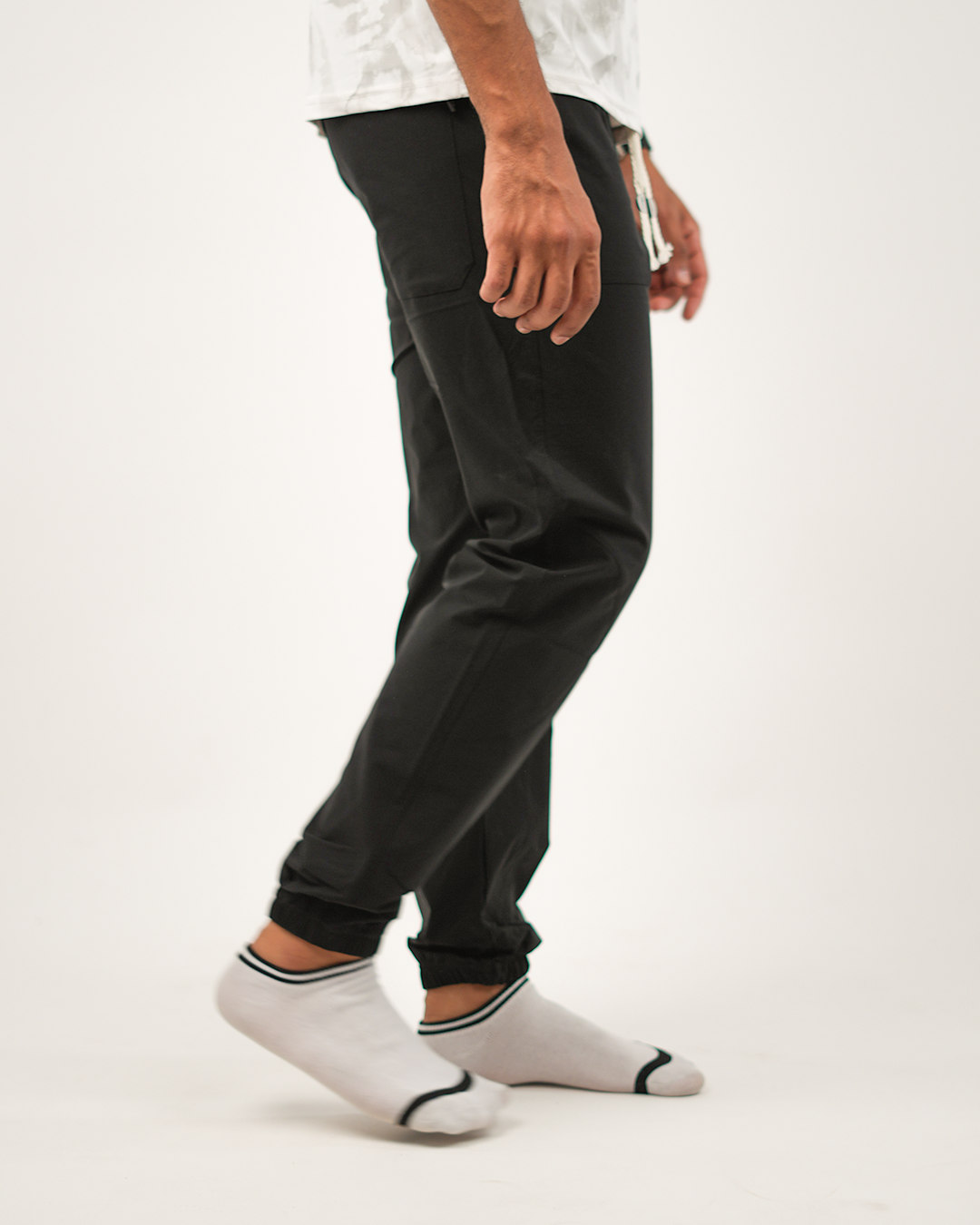 25 Wearing Men Soft Pants Black