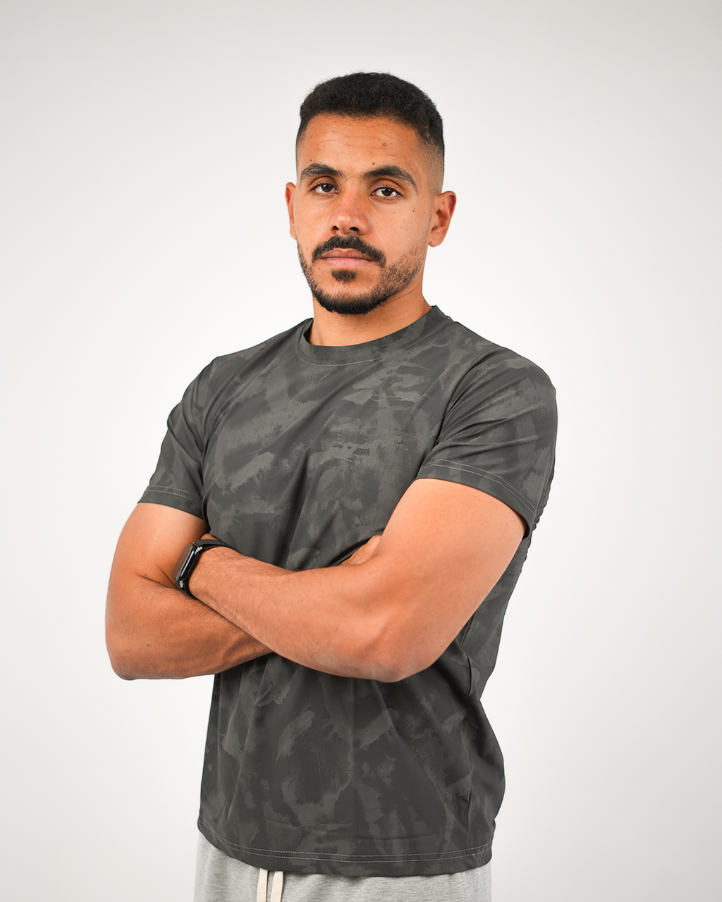 25 Wearing Men Soft T-Shirt Black