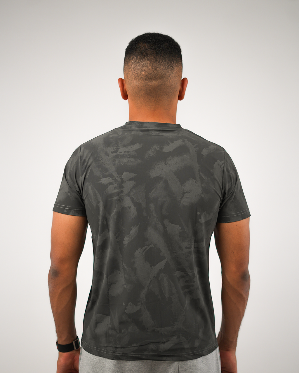 25 Wearing Men Soft T-Shirt Black